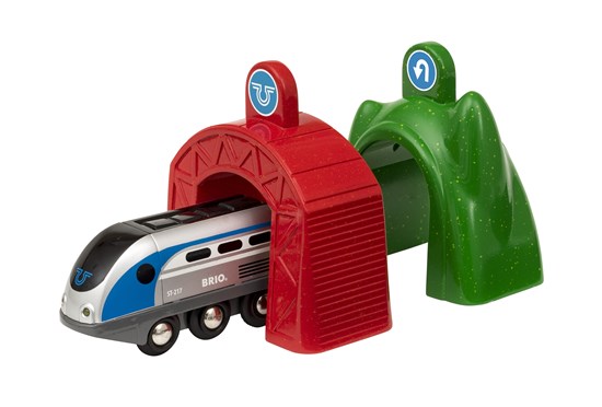 BRIO Smart Engine with Action Tunnels